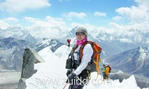 最近中国女登山家王静143天走遍地球九极出书讲述其中细节王静简历近况