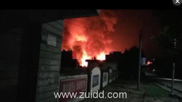 江西湖口武垦场化工厂发生火灾现场图片视频