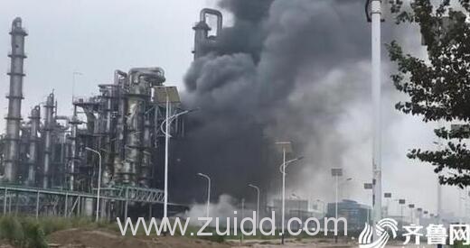山东东营一化工厂起火现场图片起火原因
